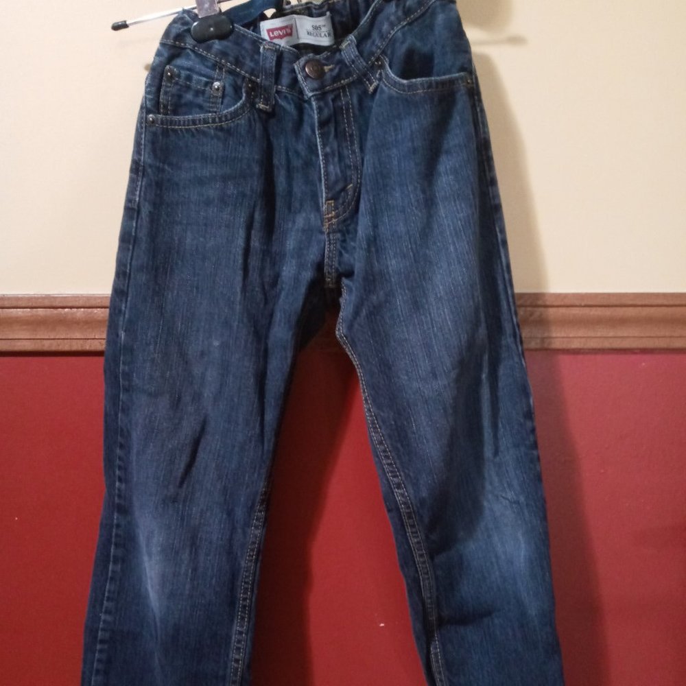 Levis - Picture 2 of 3